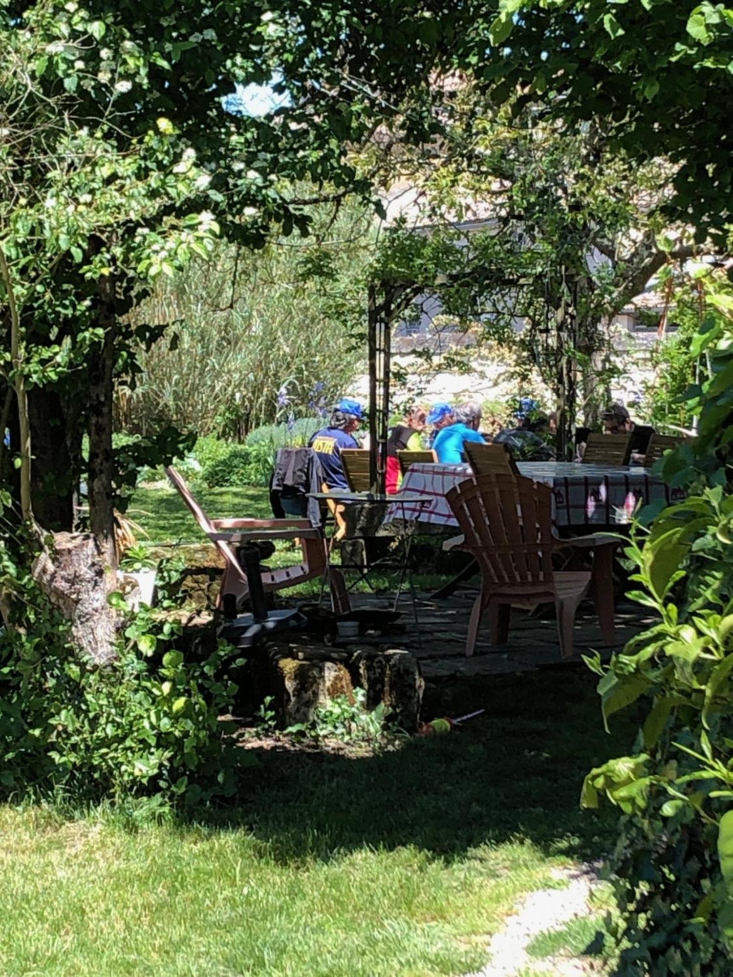 L'Auberge Meilhannaise Eksteriør billede